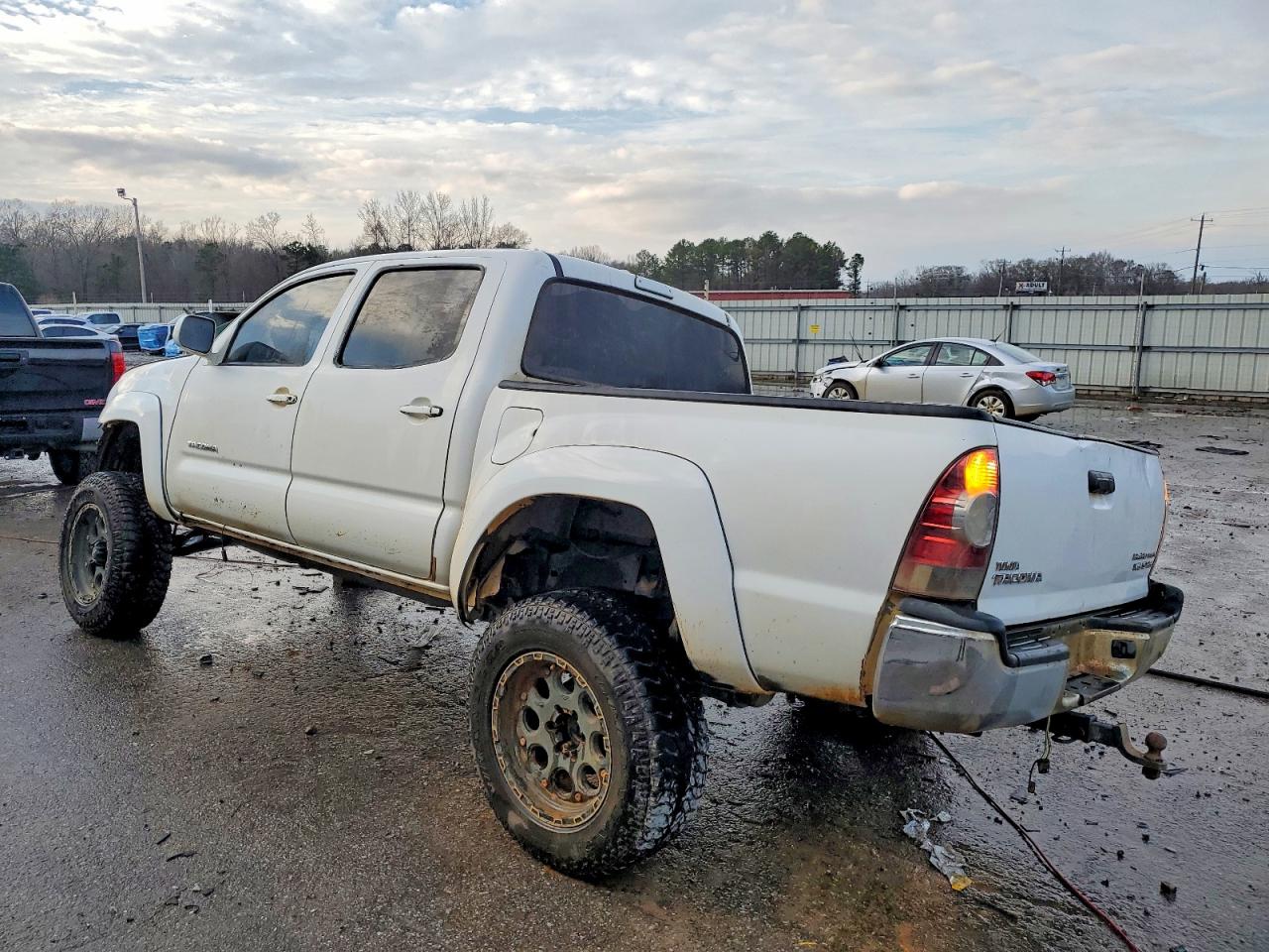 2009 TOYOTA TACOMA DOUBLE CAB PRERUNNER photo 2