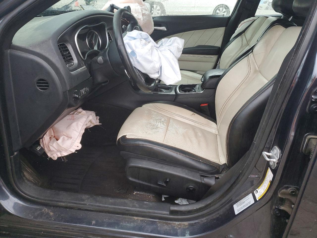 2016 DODGE CHARGER SXT photo 7