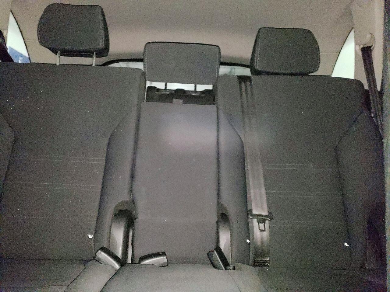 2017 KIA SORENTO LX photo 10