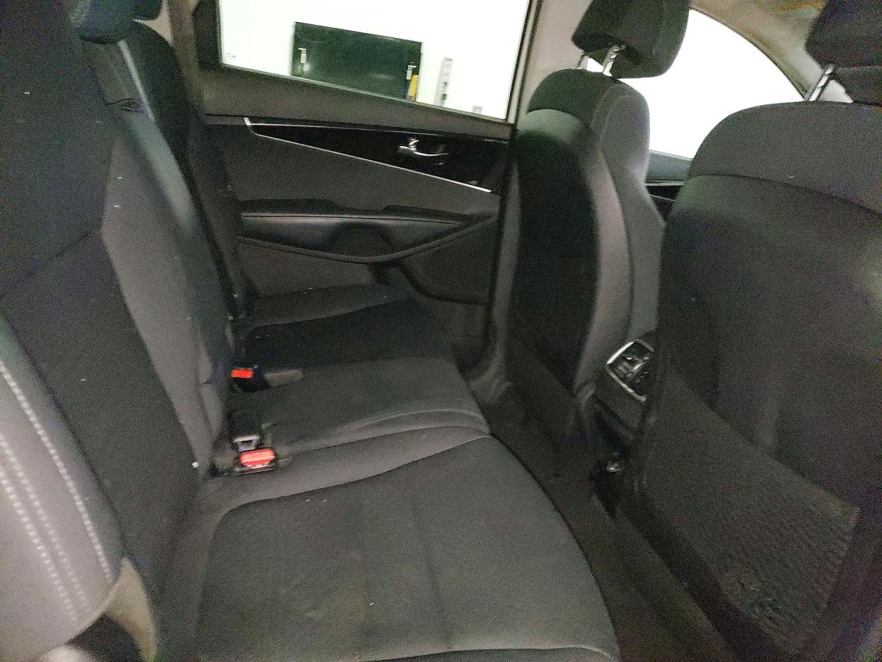 2017 KIA SORENTO LX photo 11