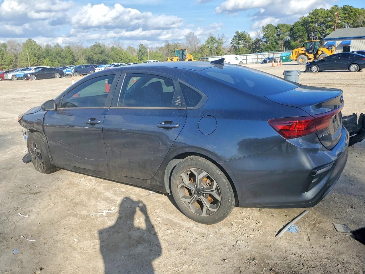 2019 KIA FORTE FE photo 2