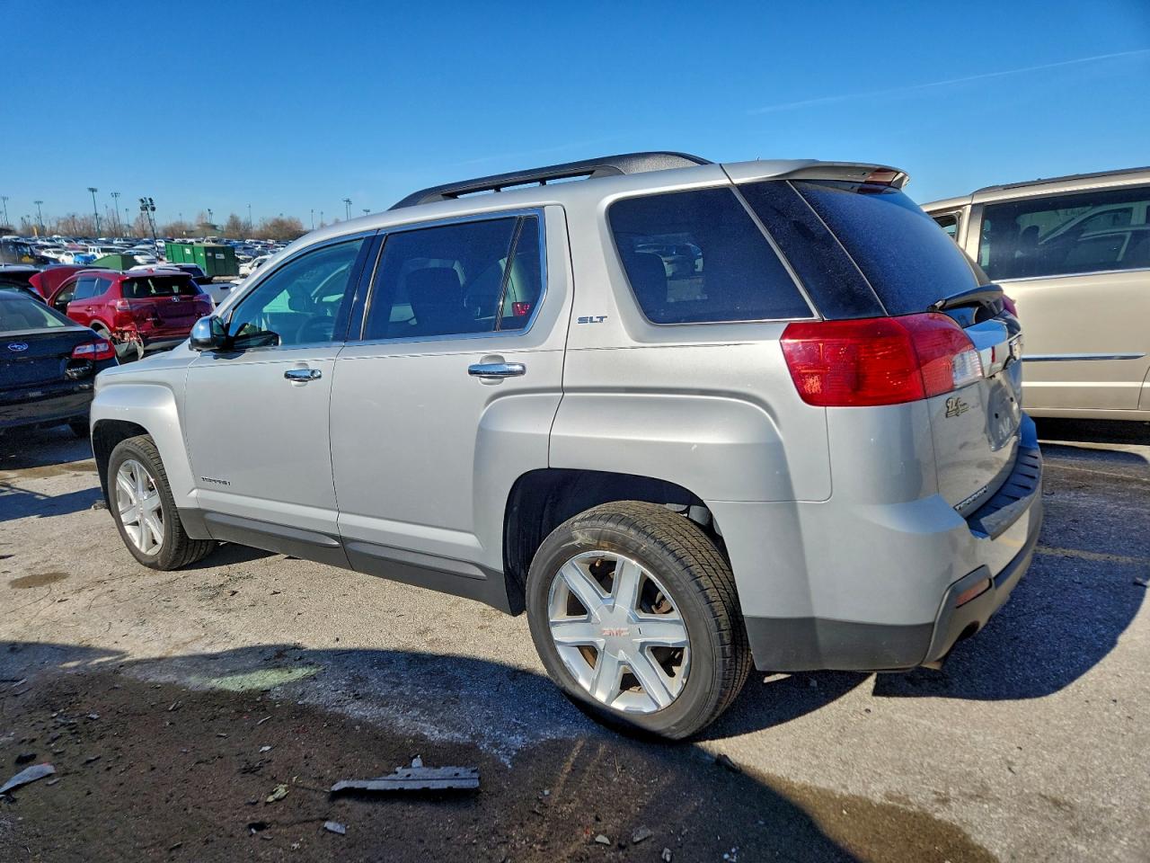 2012 GMC TERRAIN SLT photo 2