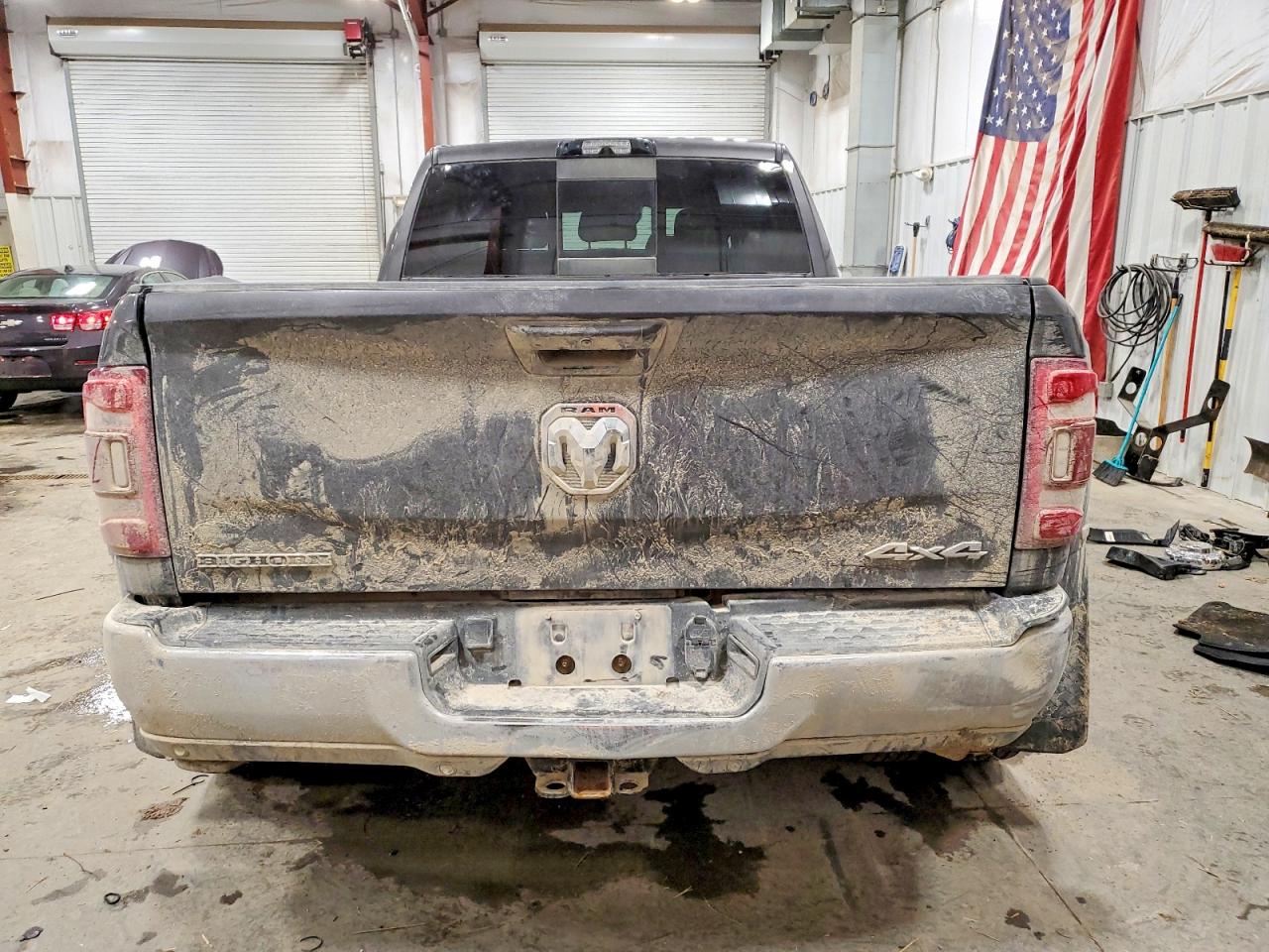 2022 RAM 3500 BIG HORN photo 21