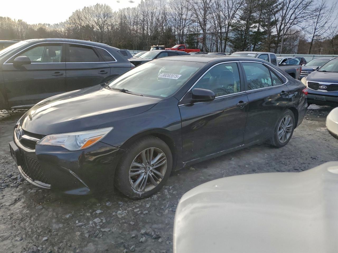 2015 TOYOTA CAMRY
