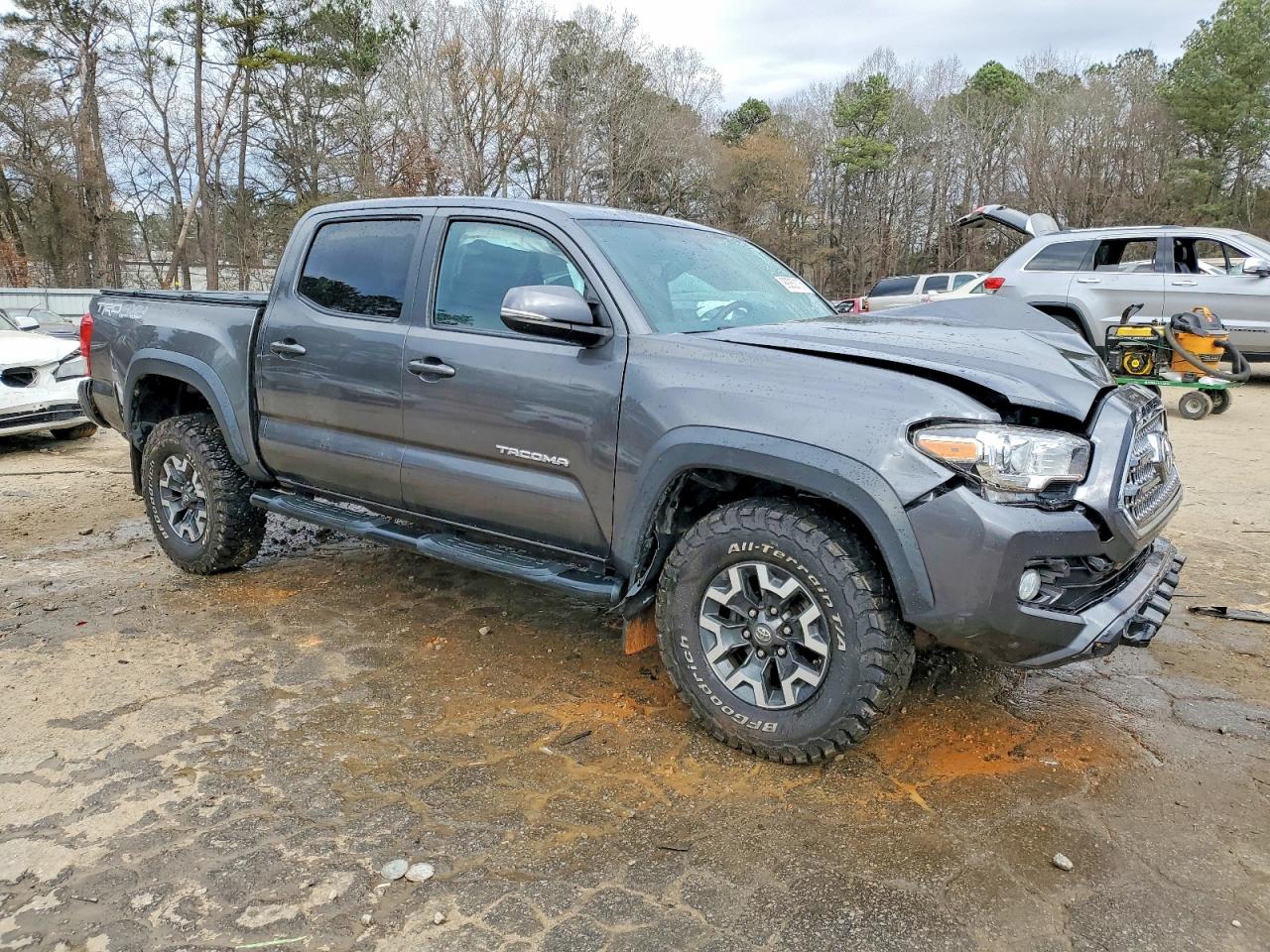 2017 TOYOTA TACOMA TRD OFF-ROAD photo 4