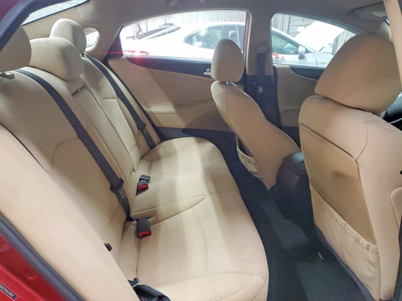 2013 HYUNDAI SONATA GLS photo 10
