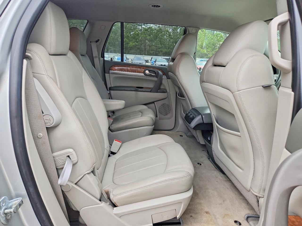 2011 BUICK ENCLAVE CXL photo 11