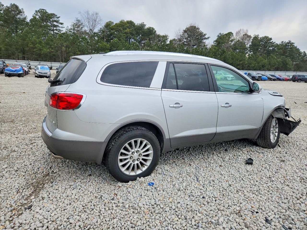 2011 BUICK ENCLAVE CXL photo 3