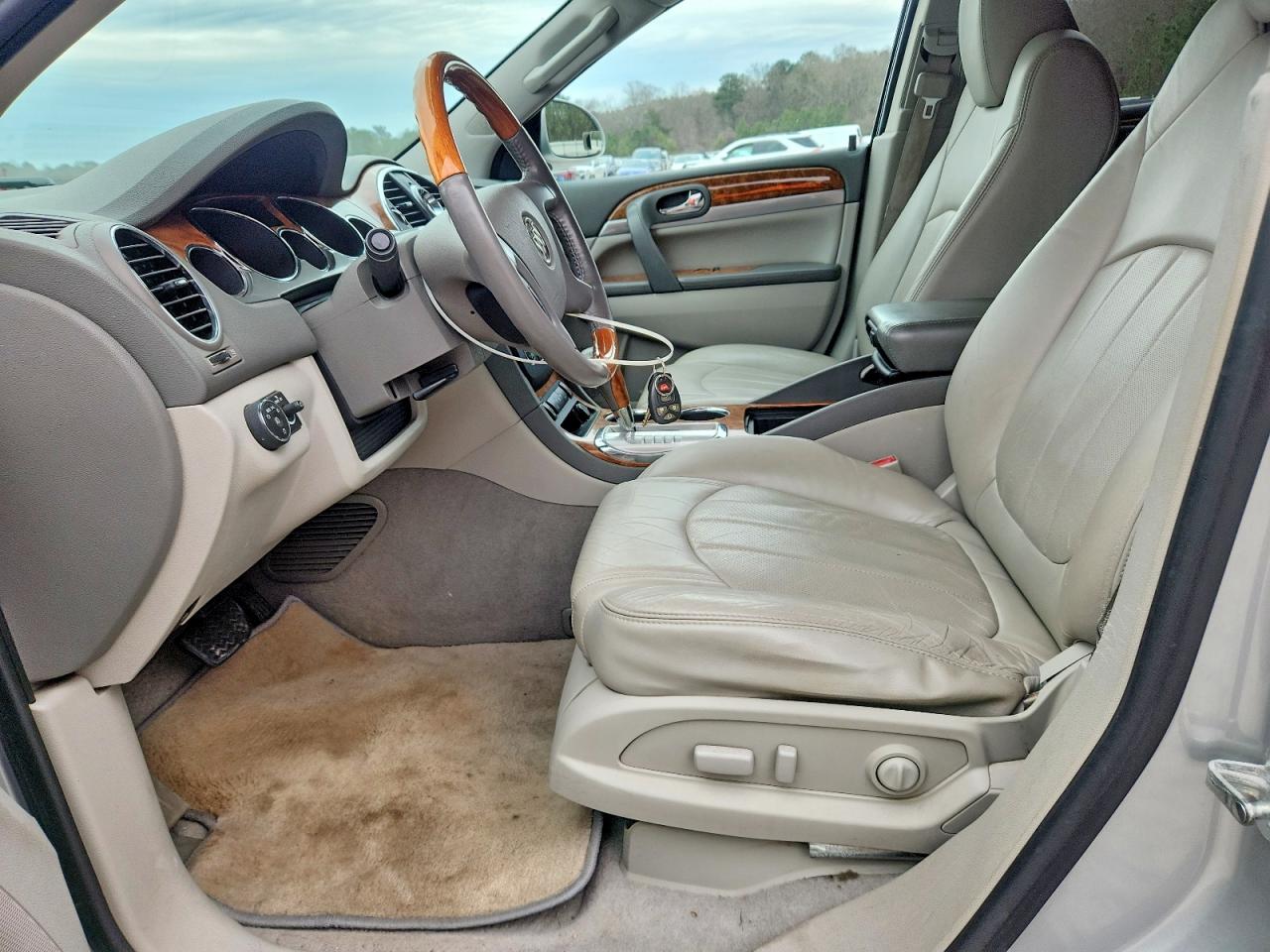 2011 BUICK ENCLAVE CXL photo 7