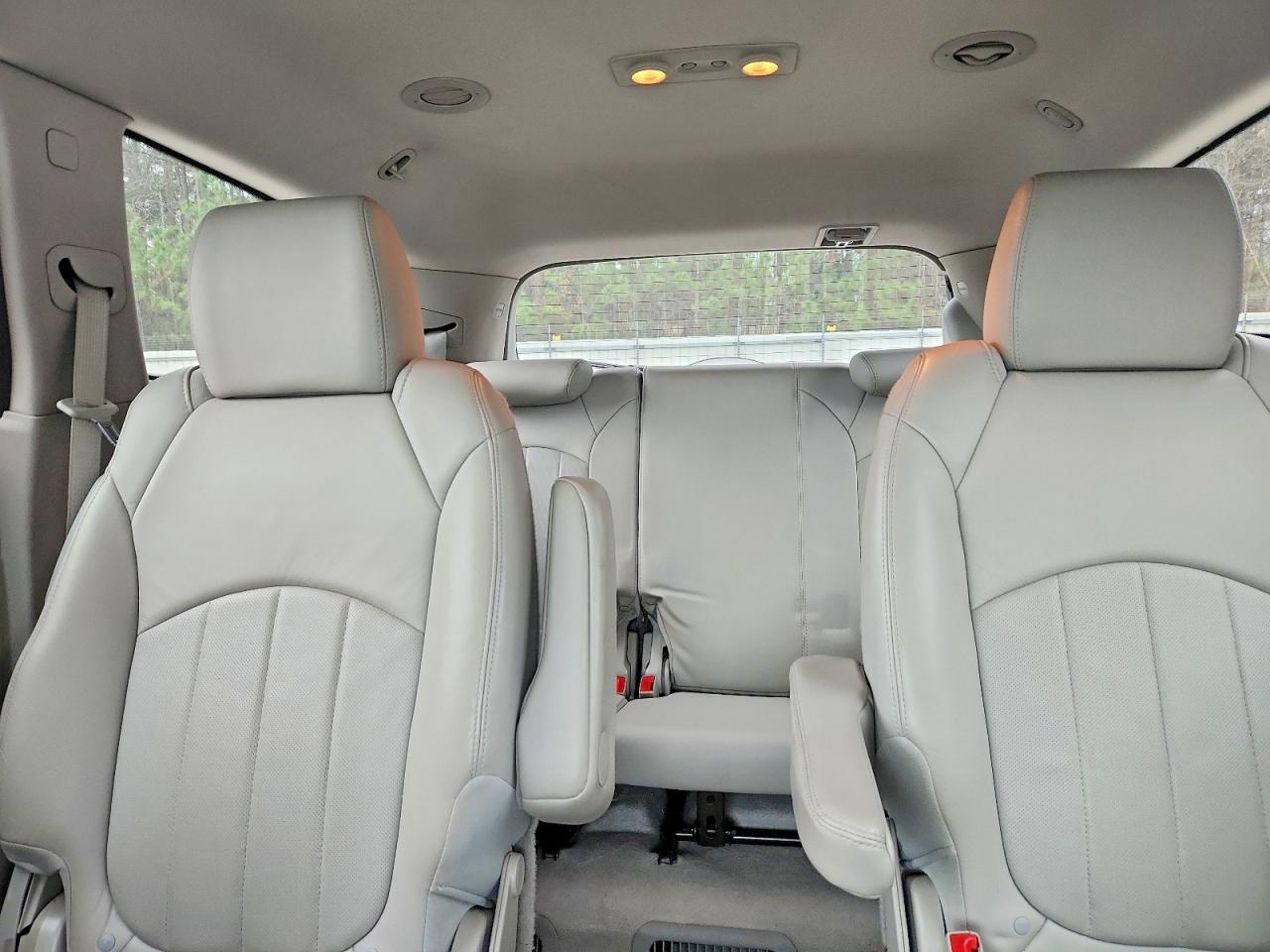 2011 BUICK ENCLAVE CXL photo 10