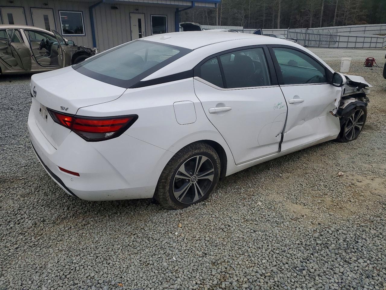 2022 NISSAN SENTRA SV photo 5