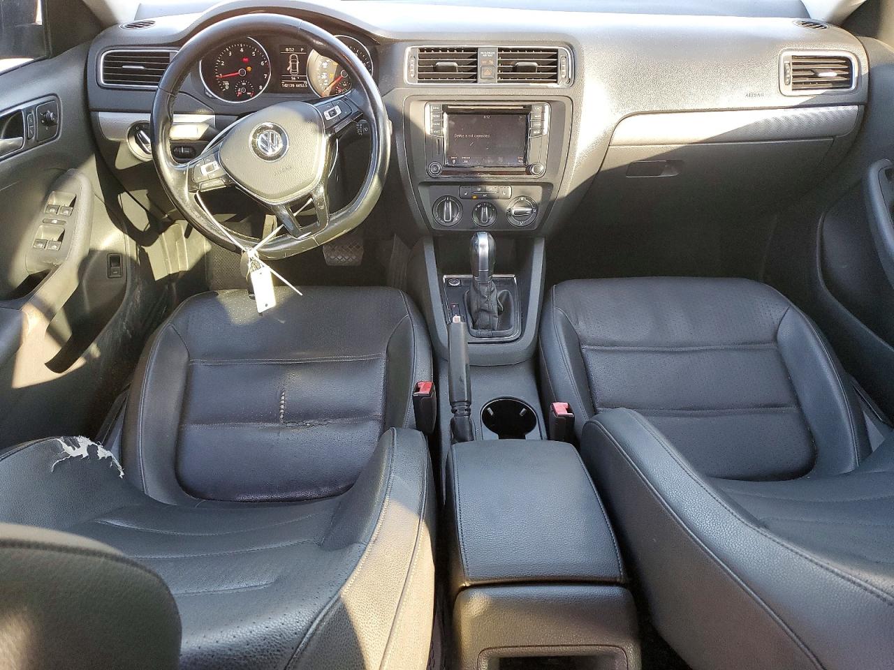 2017 VOLKSWAGEN JETTA SE photo 22
