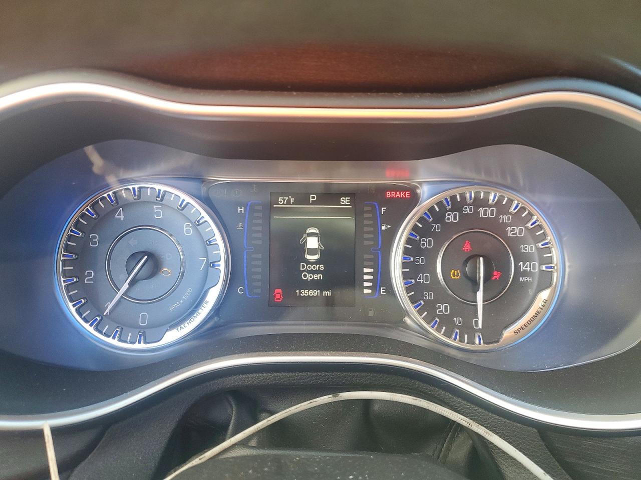 2015 CHRYSLER 200 LIMITED photo 9