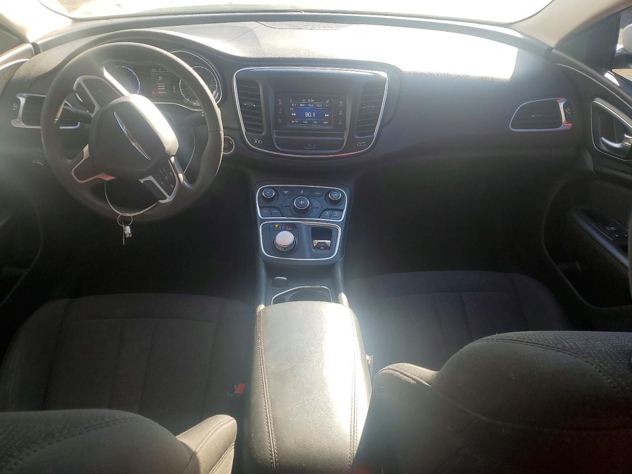 2015 CHRYSLER 200 LIMITED photo 8
