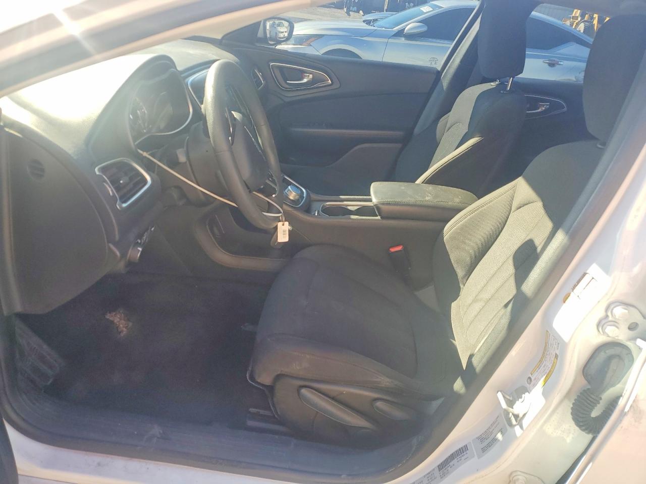 2015 CHRYSLER 200 LIMITED photo 7