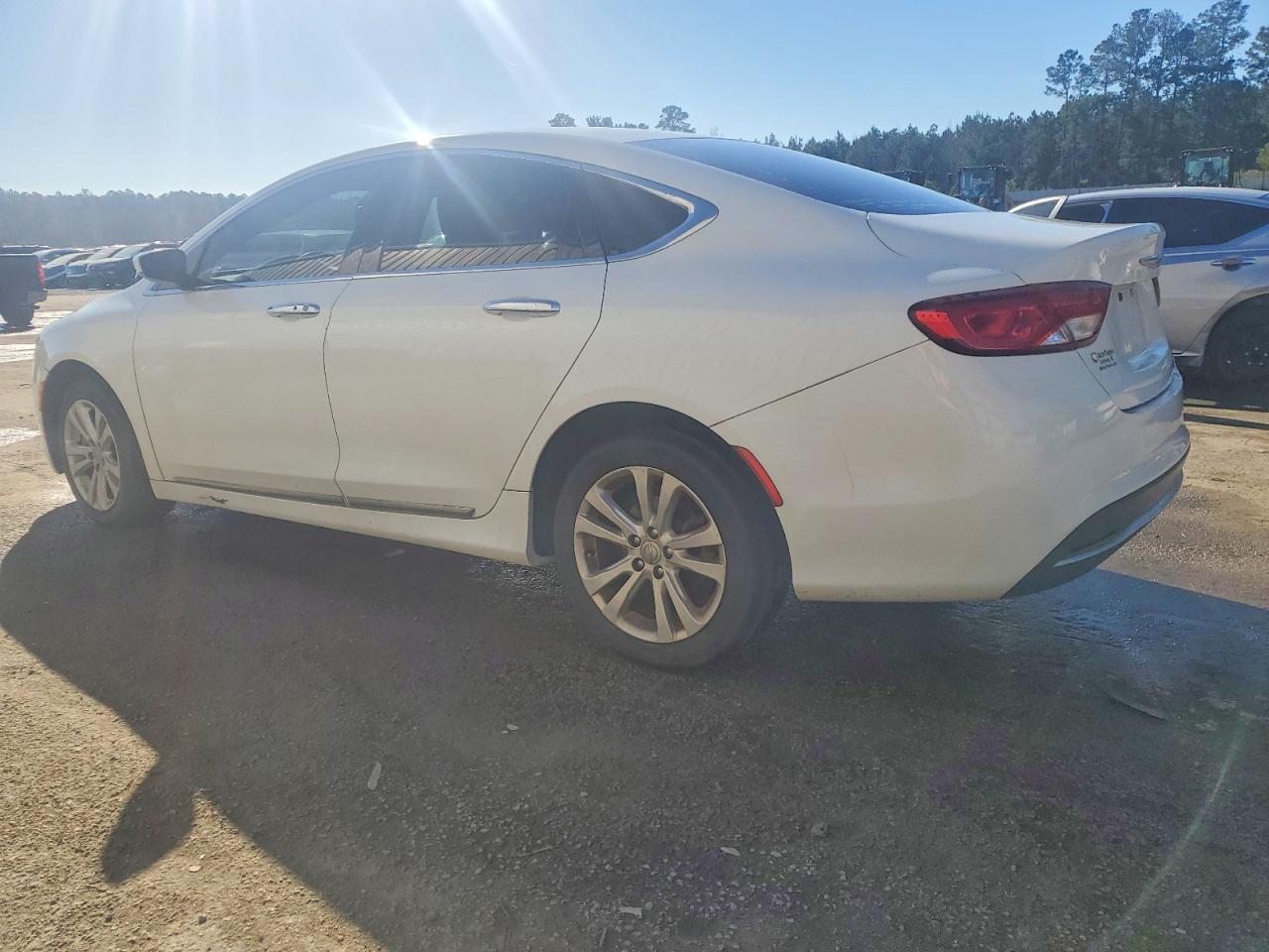 2015 CHRYSLER 200 LIMITED photo 2