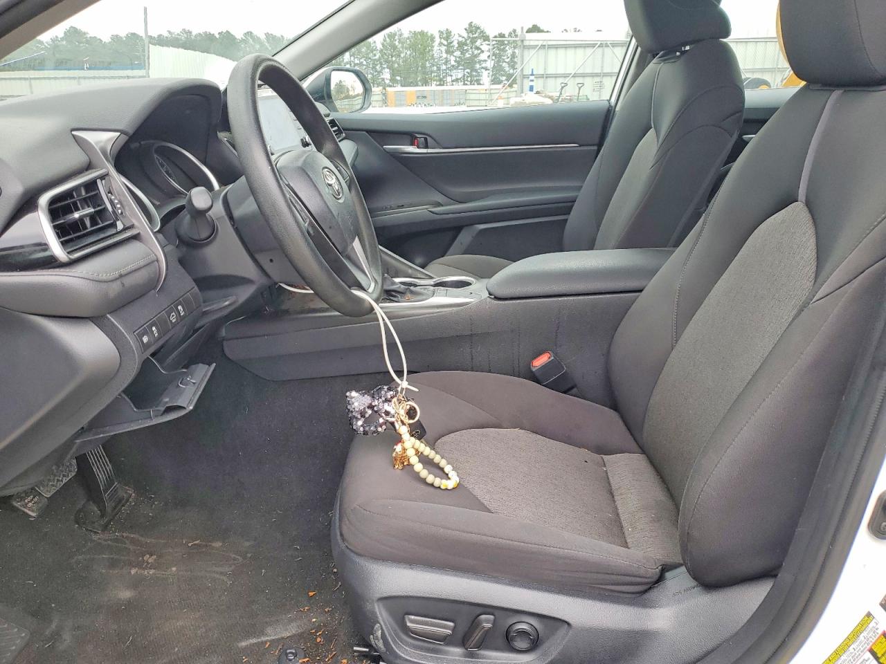 2024 TOYOTA CAMRY LE photo 7