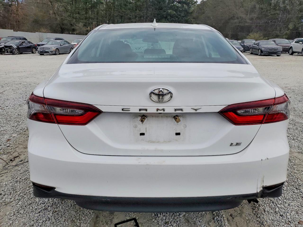 2024 TOYOTA CAMRY LE photo 6