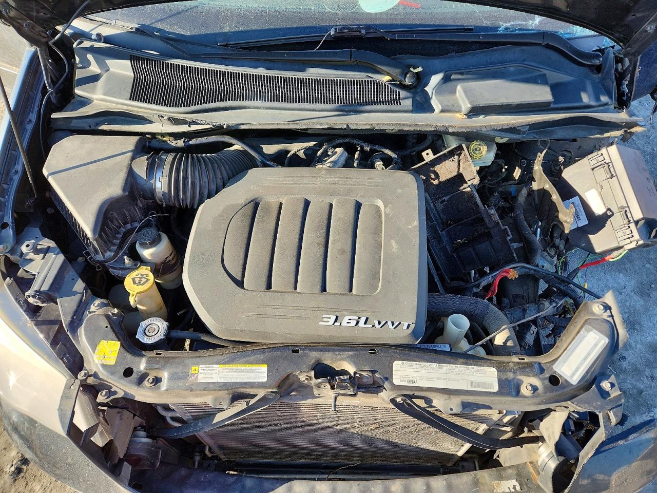 2012 DODGE GRAND CARAVAN CREW photo 23