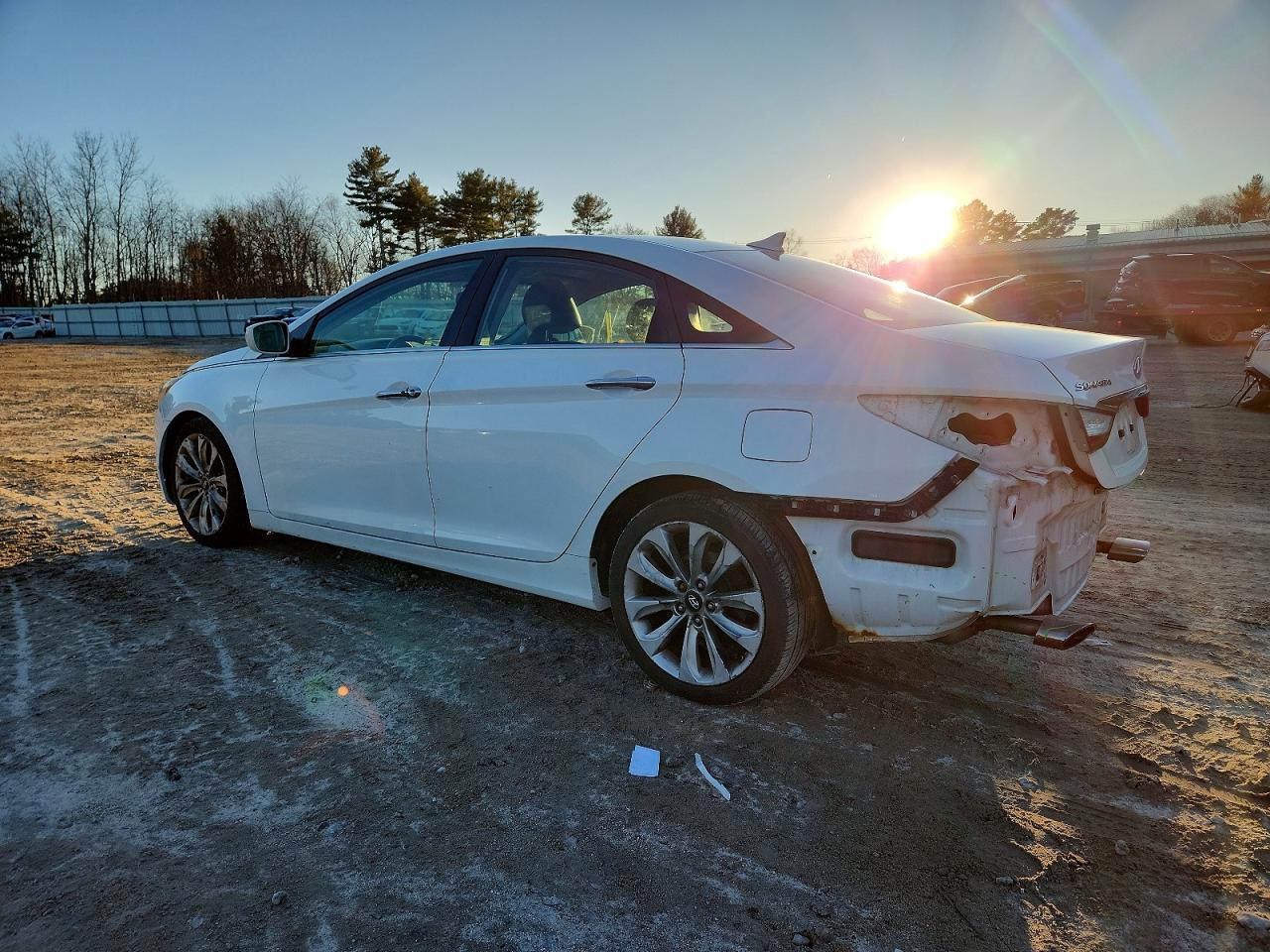 2011 HYUNDAI SONATA SE photo 2