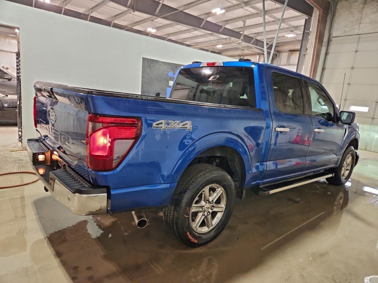 2024 FORD F150 XLT photo 3