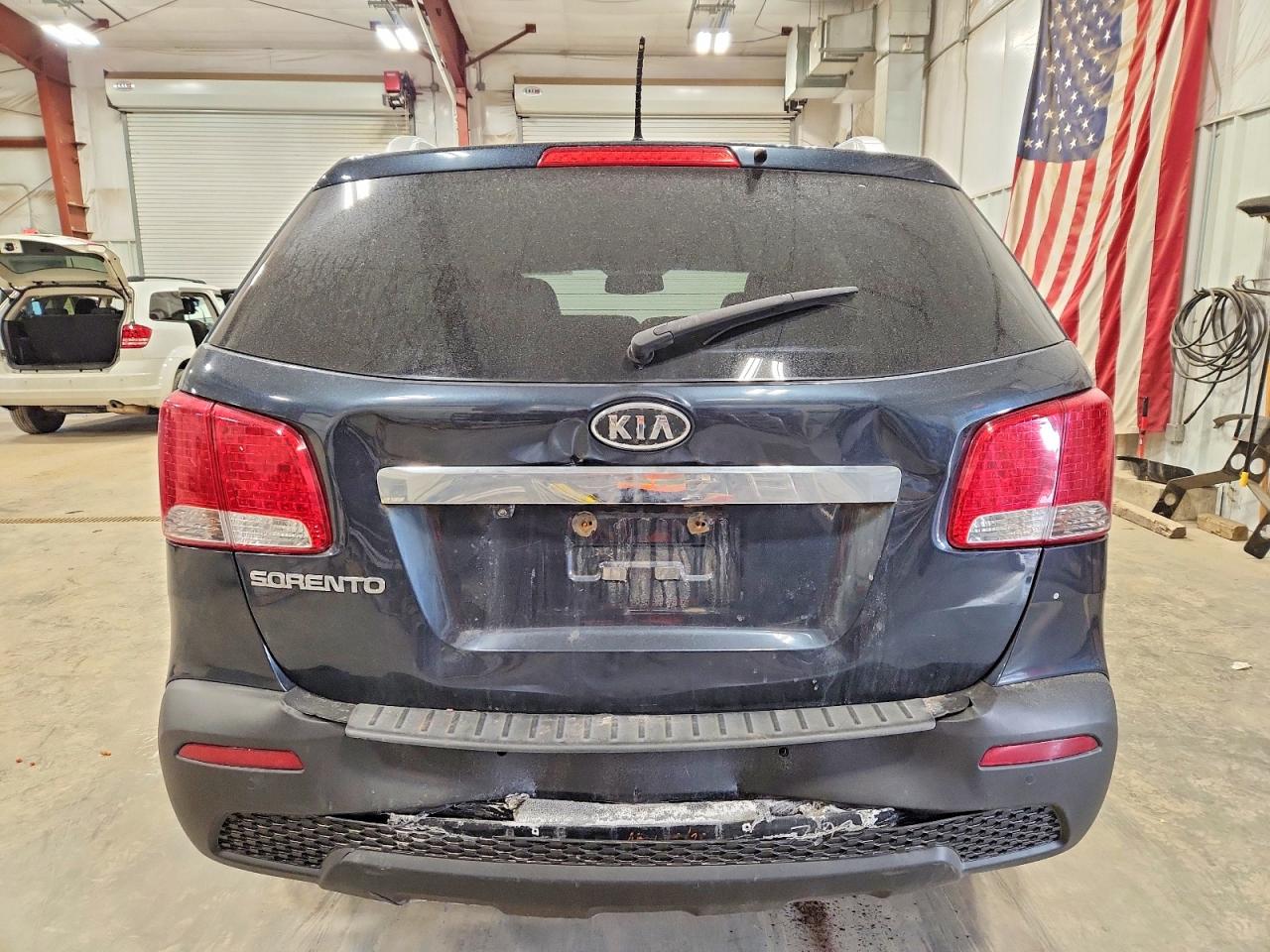 2012 KIA SORENTO BASE photo 6