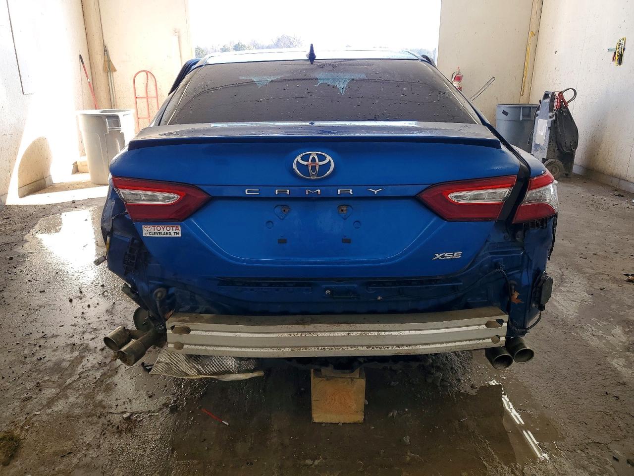 2019 TOYOTA CAMRY XSE photo 6