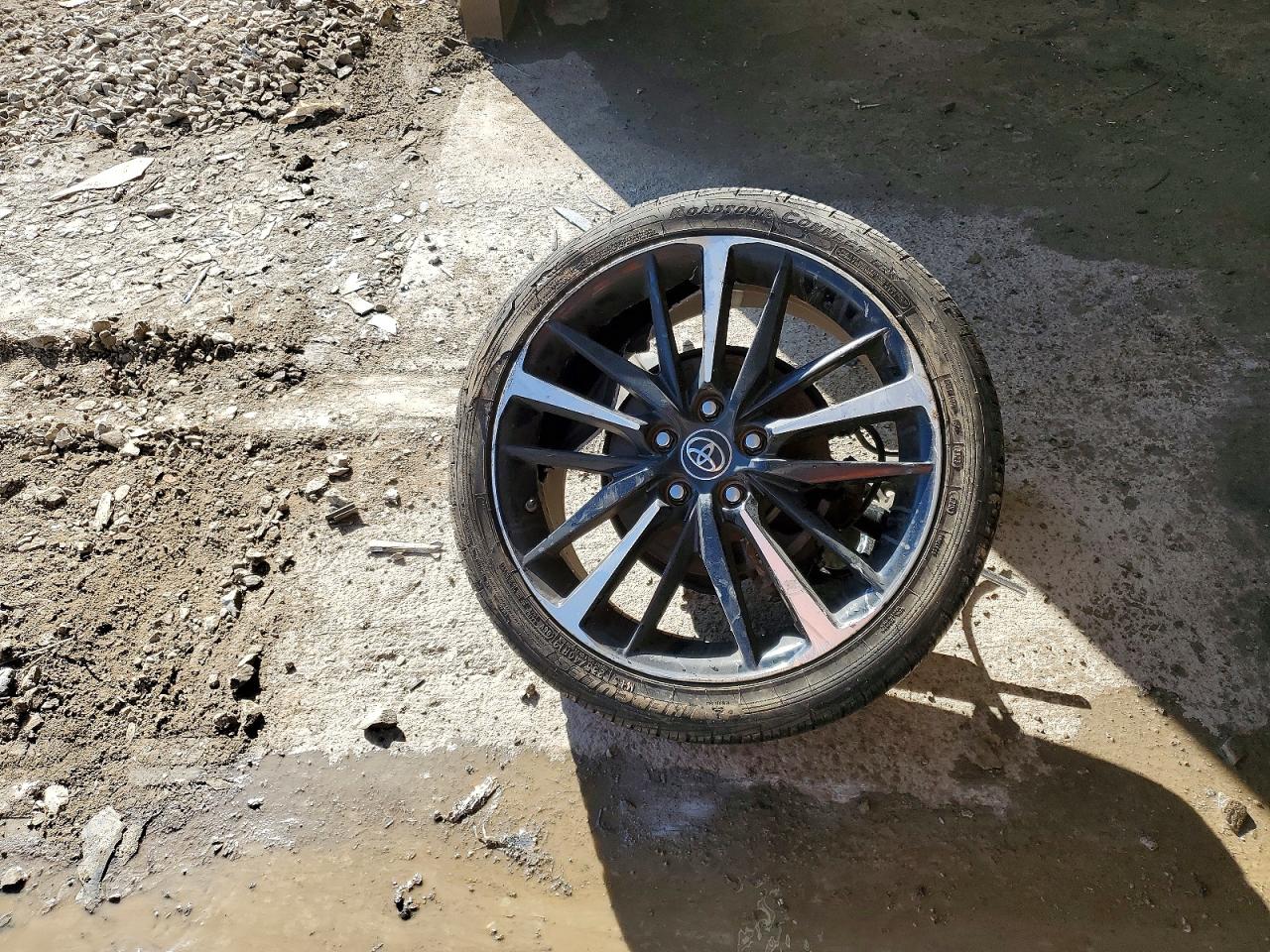 2019 TOYOTA CAMRY XSE photo 12