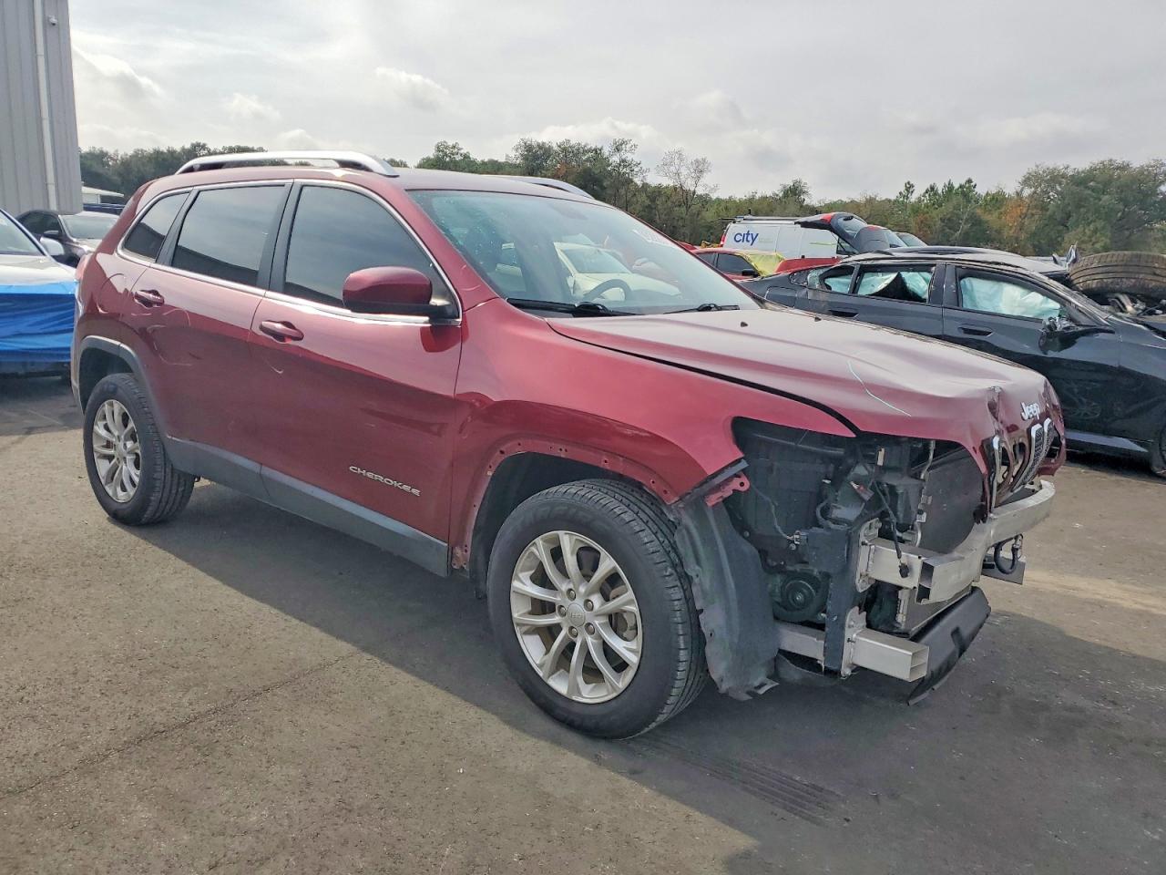 2019 JEEP CHEROKEE LATITUDE photo 4