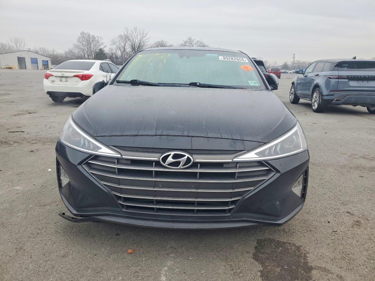 2020 HYUNDAI ELANTRA SEL photo 9