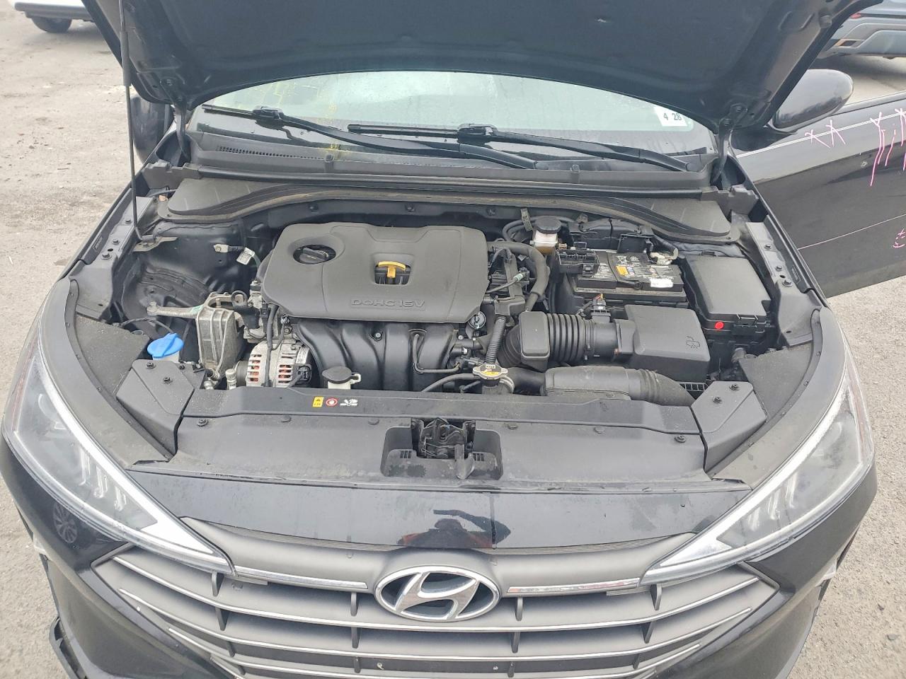 2020 HYUNDAI ELANTRA SEL photo 21