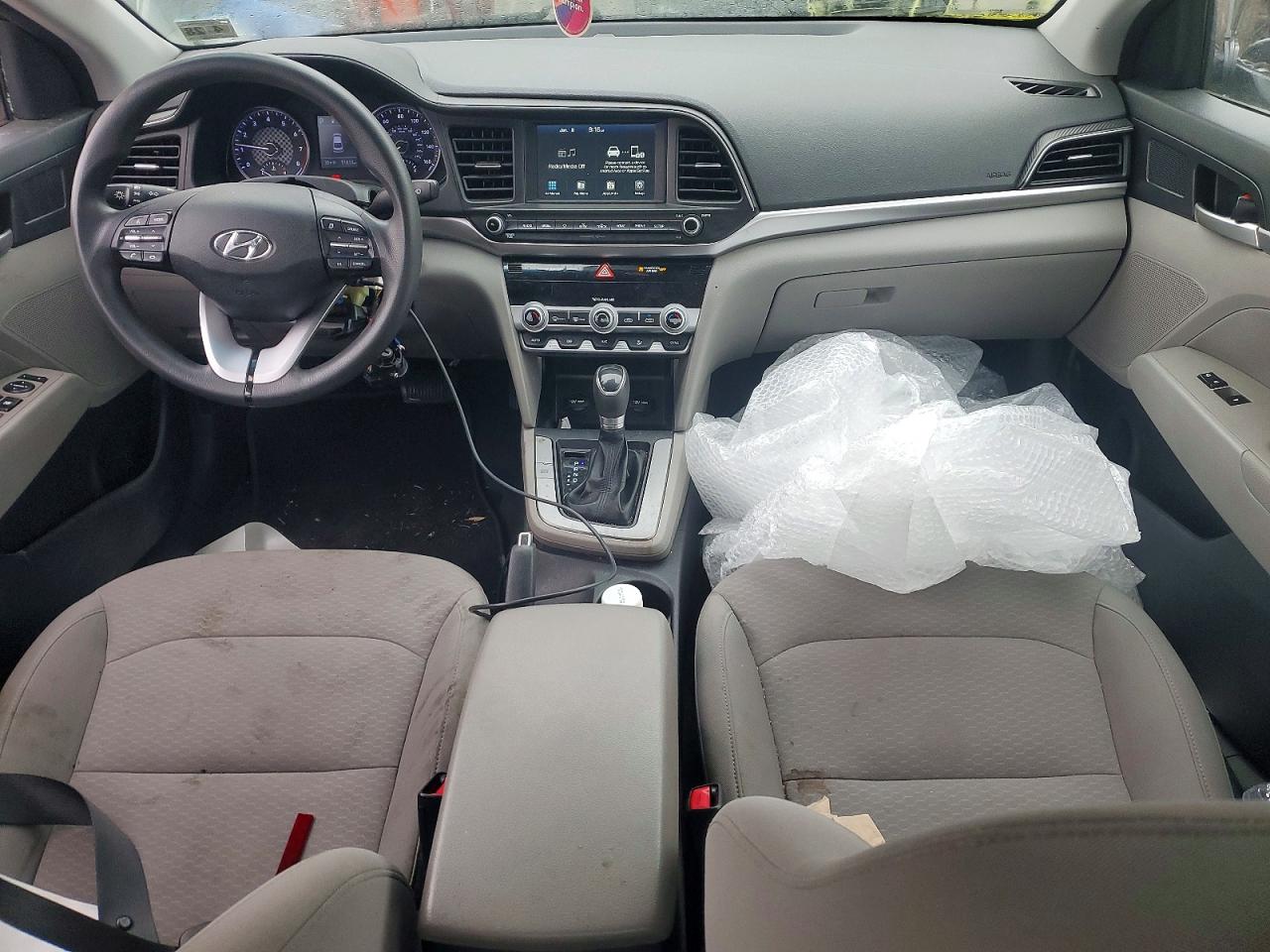 2020 HYUNDAI ELANTRA SEL photo 15