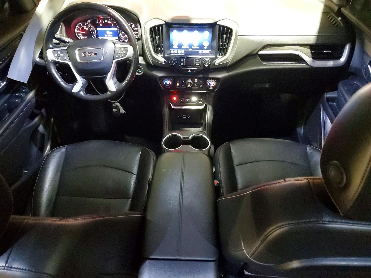 2019 GMC TERRAIN SLT photo 8