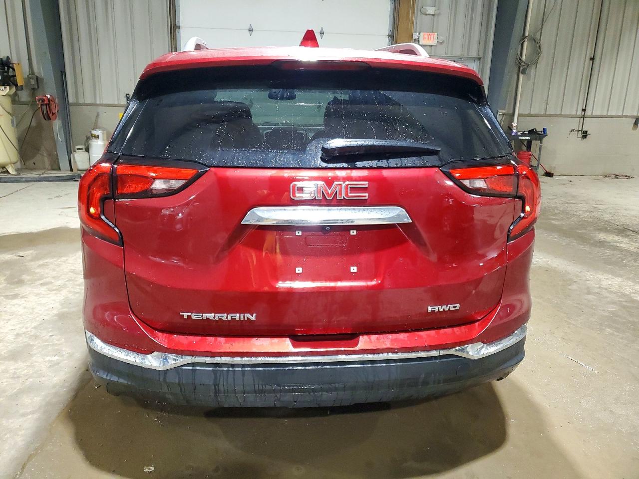 2019 GMC TERRAIN SLT photo 6