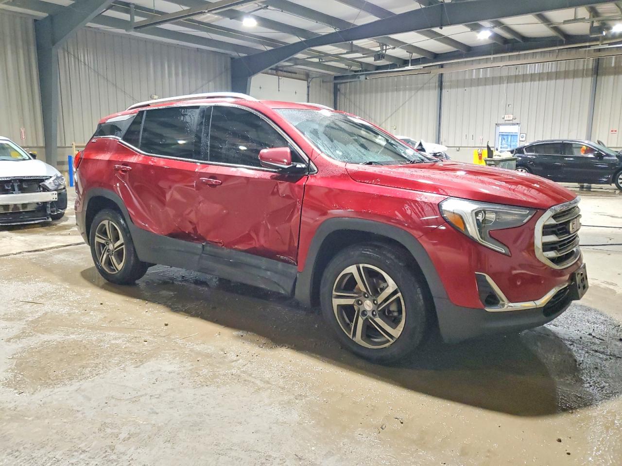 2019 GMC TERRAIN SLT photo 4