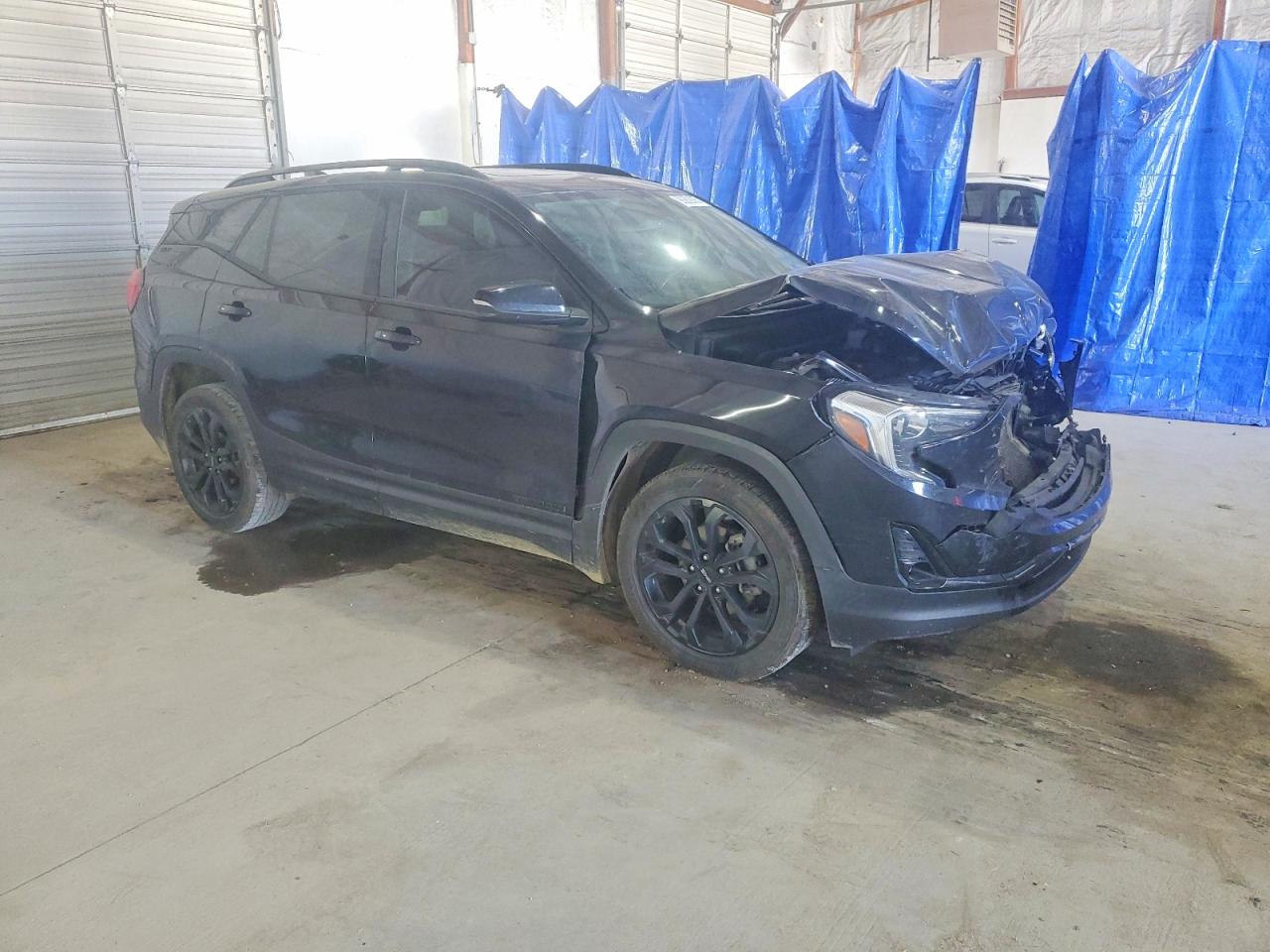 2019 GMC TERRAIN SLT photo 4