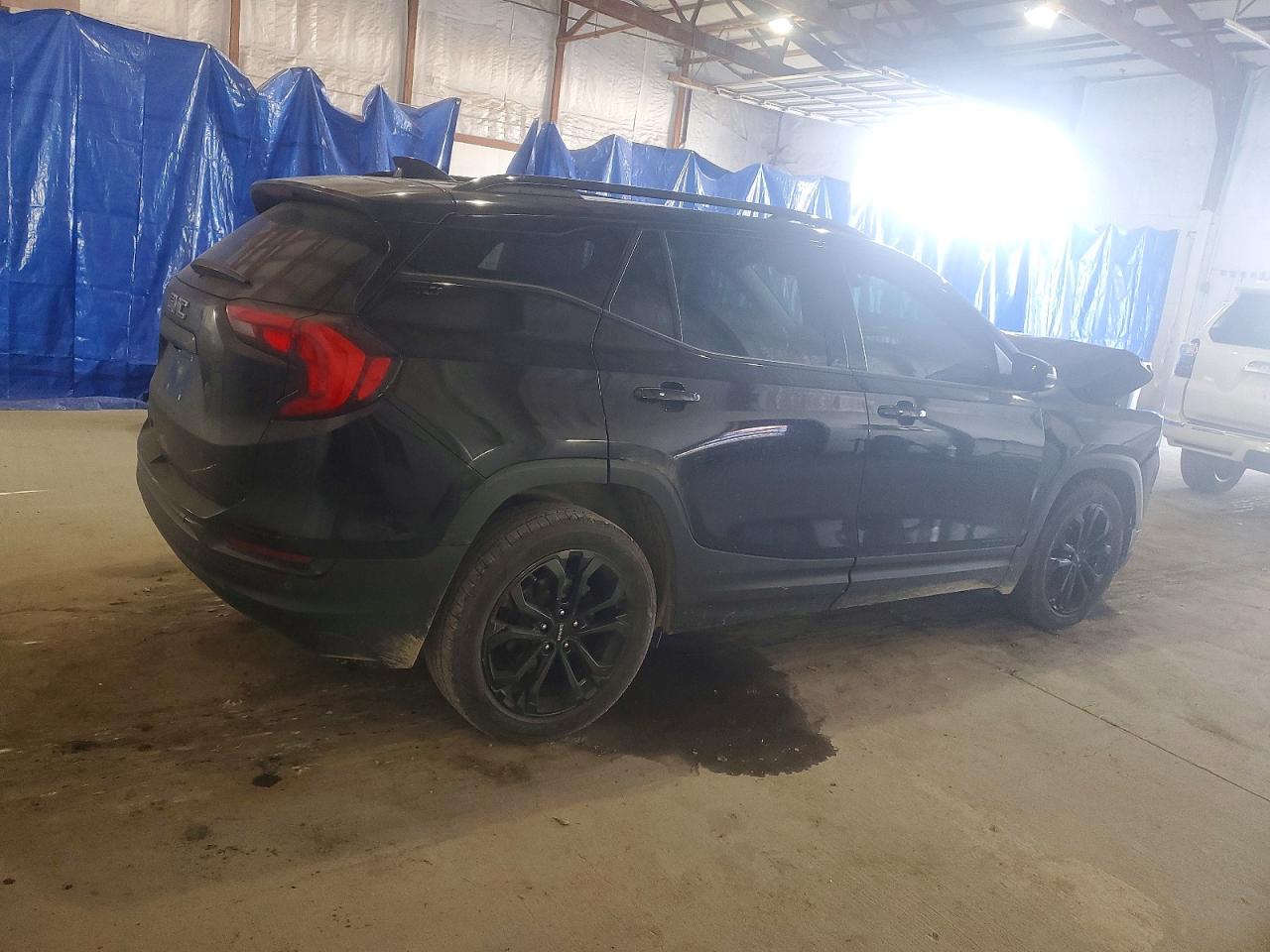 2019 GMC TERRAIN SLT photo 3