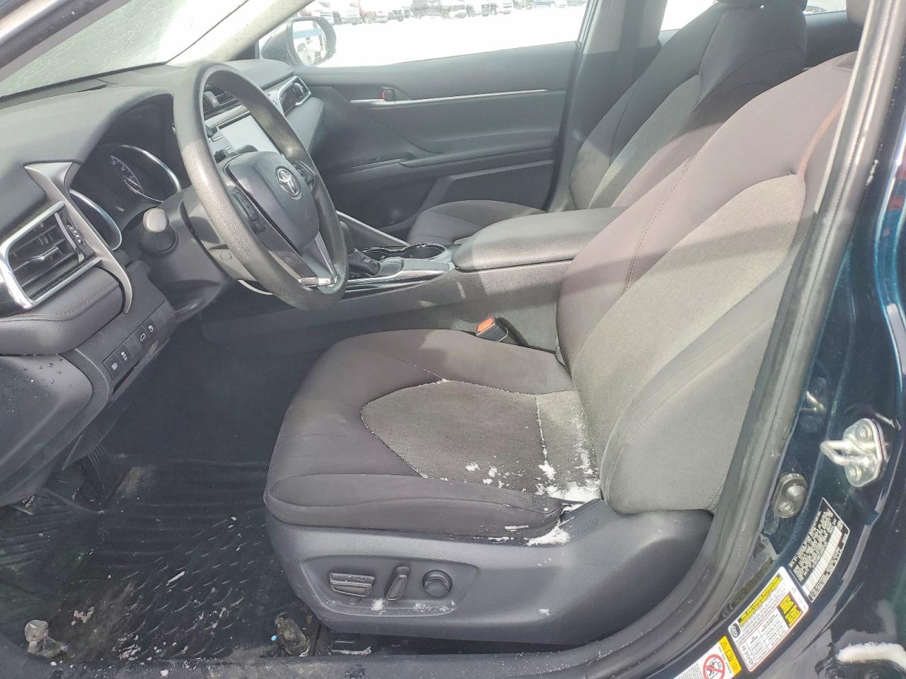 2018 TOYOTA CAMRY L photo 13