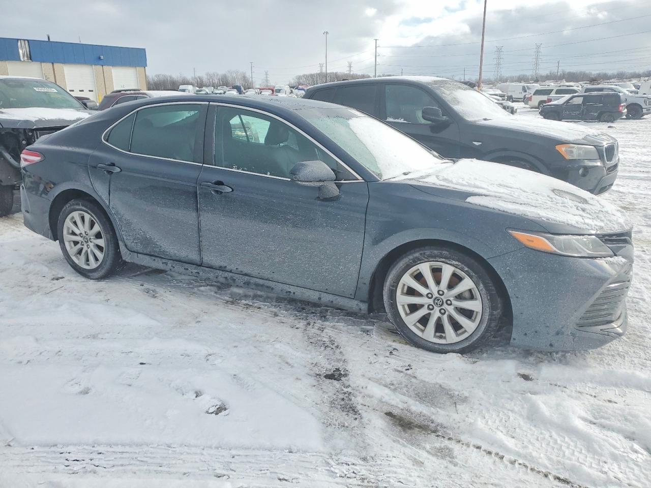 2018 TOYOTA CAMRY L photo 7
