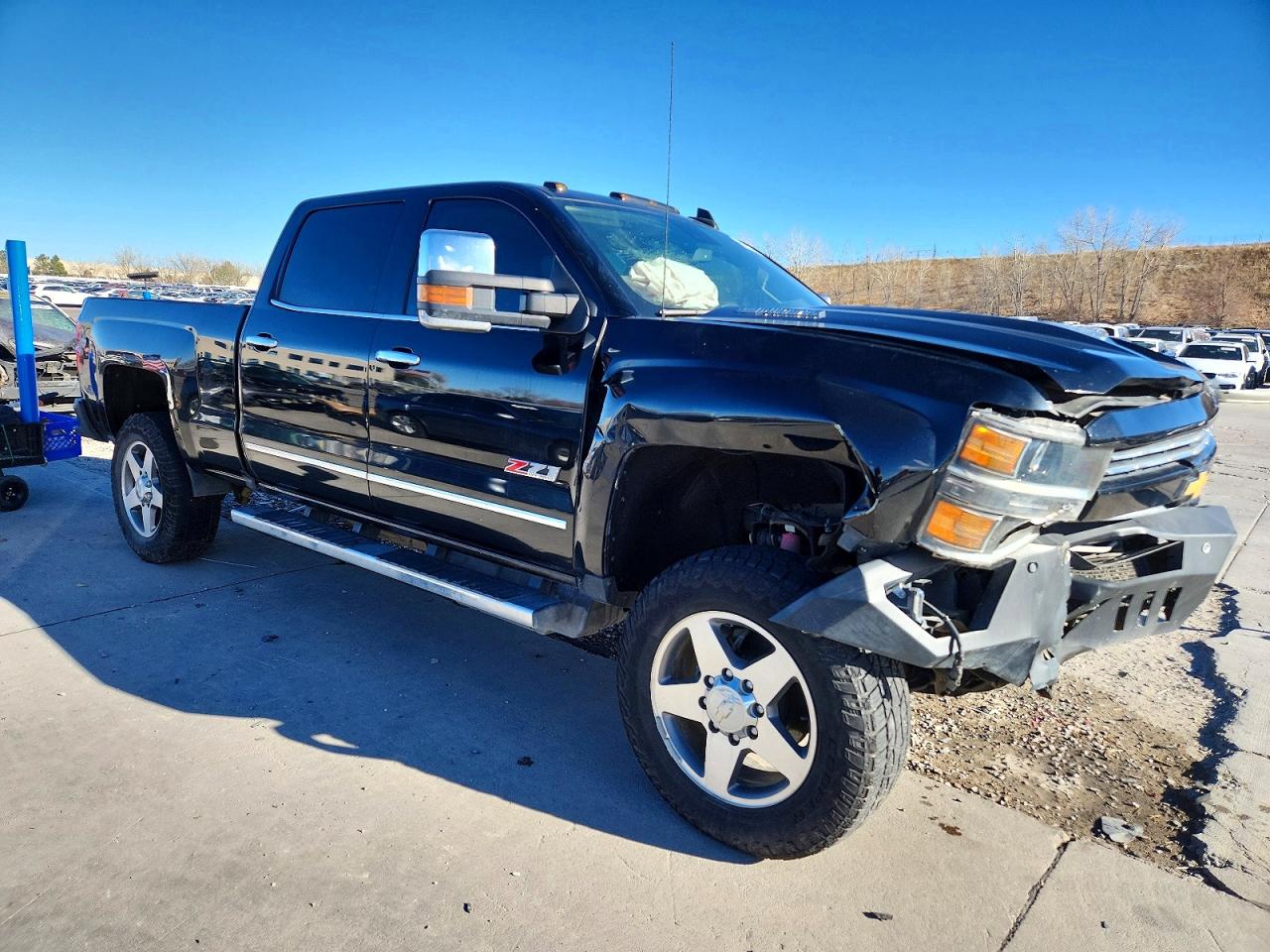 2017 CHEVROLET SILVERADO K2500 HEAVY DUTY LTZ photo 4