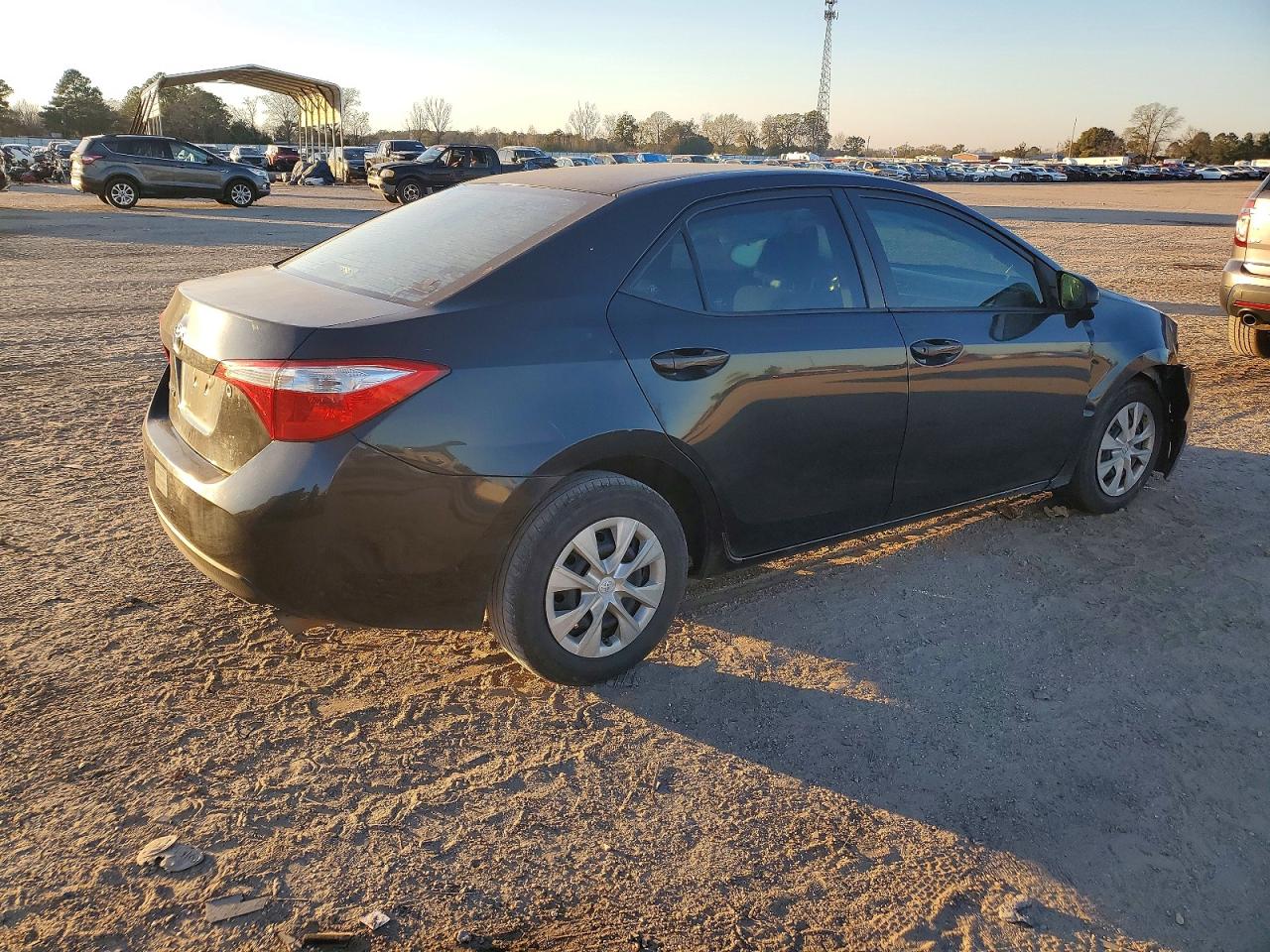 2014 TOYOTA COROLLA L photo 3