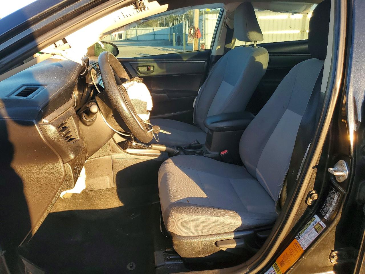 2014 TOYOTA COROLLA L photo 7