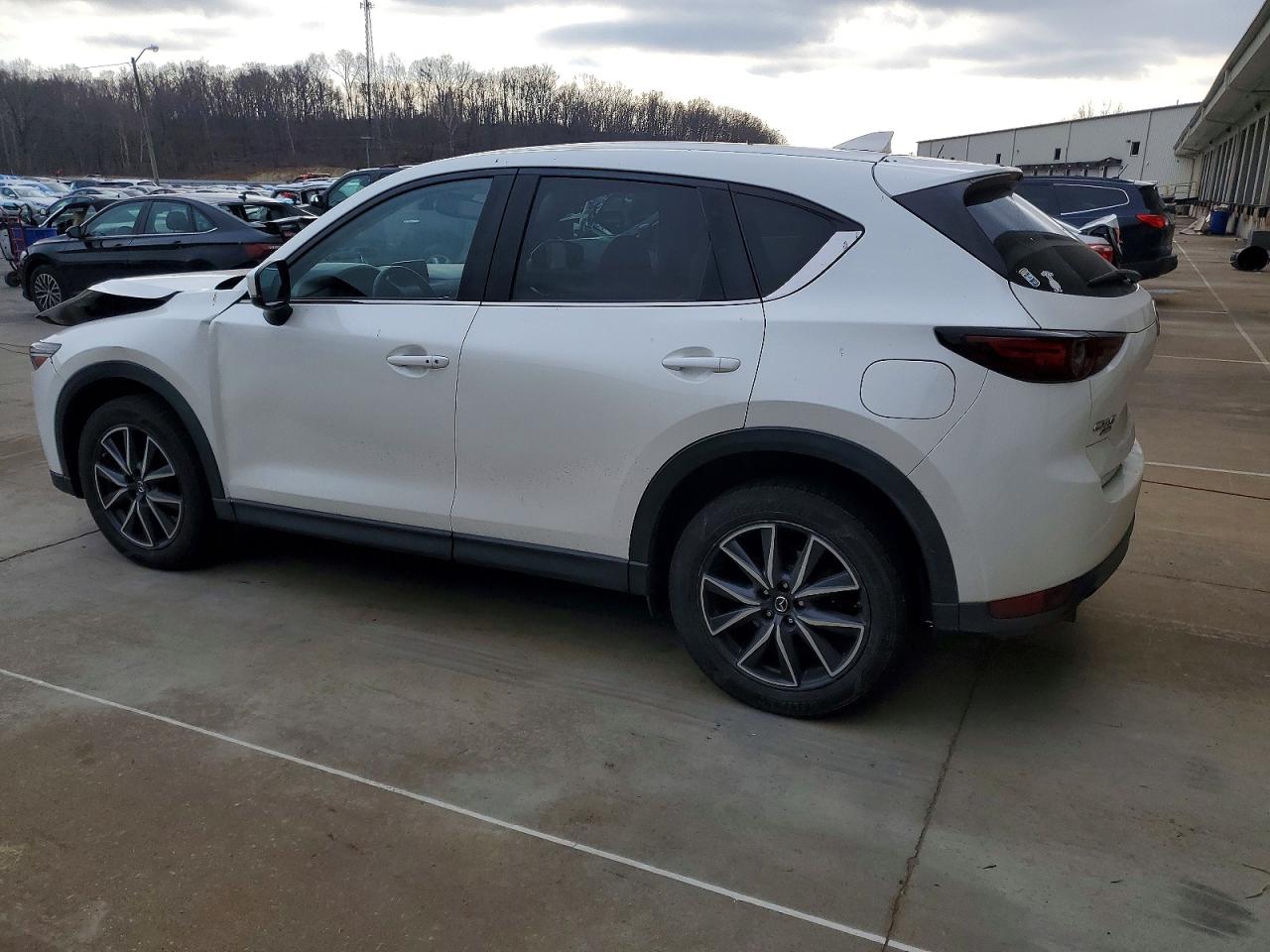 2017 MAZDA CX-5 GRAND TOURING photo 2