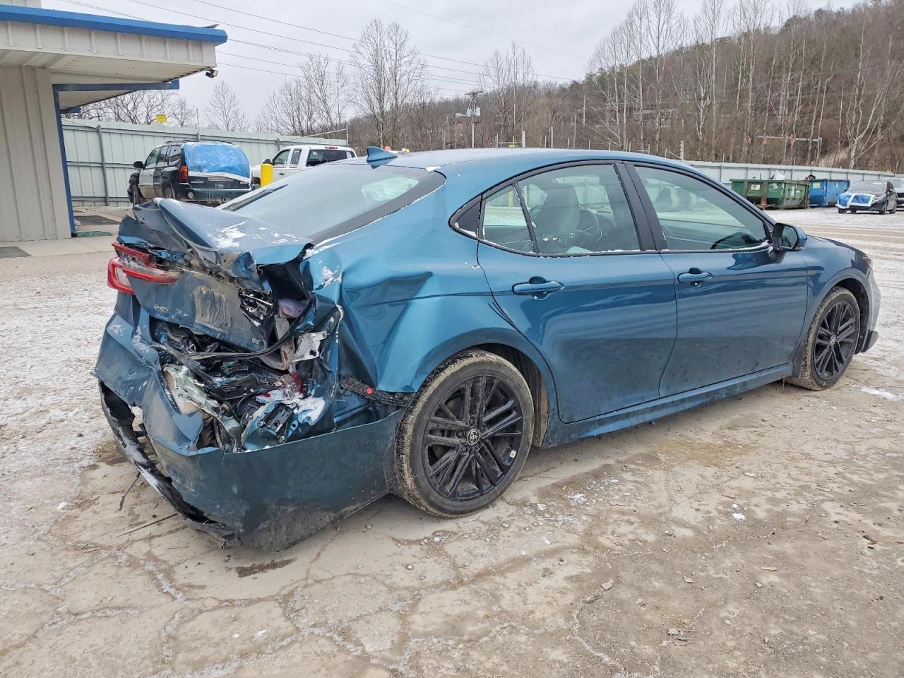 2025 TOYOTA CAMRY XSE photo 3