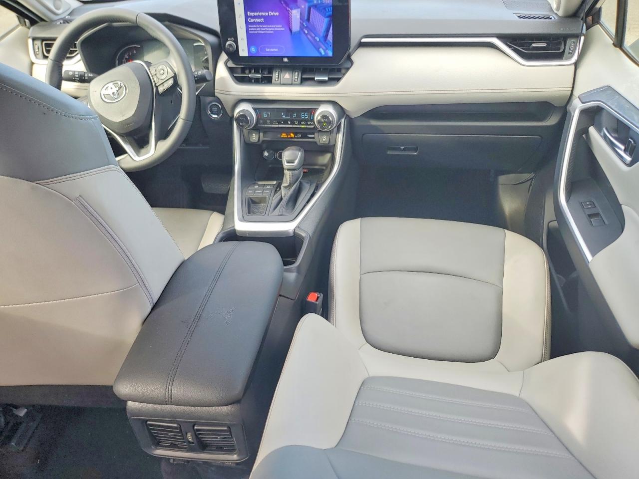2024 TOYOTA RAV4 XLE PREMIUM photo 8