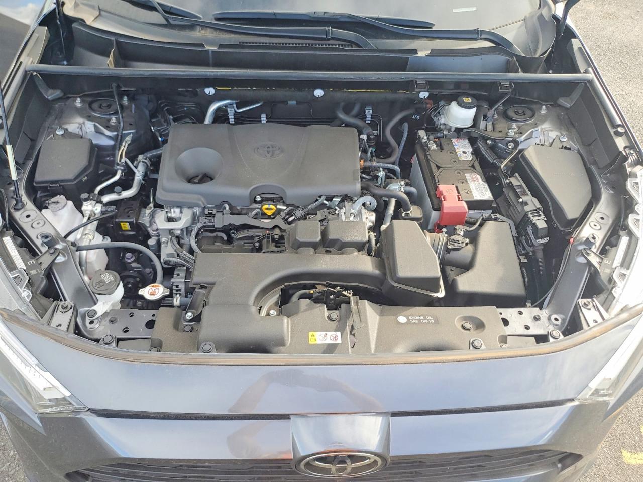 2024 TOYOTA RAV4 XLE PREMIUM photo 12