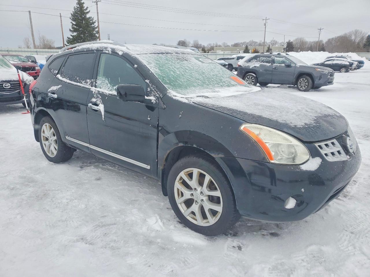 2013 NISSAN ROGUE S photo 4