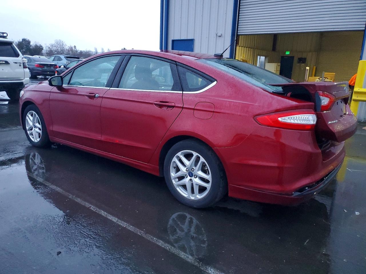2014 FORD FUSION SE photo 2