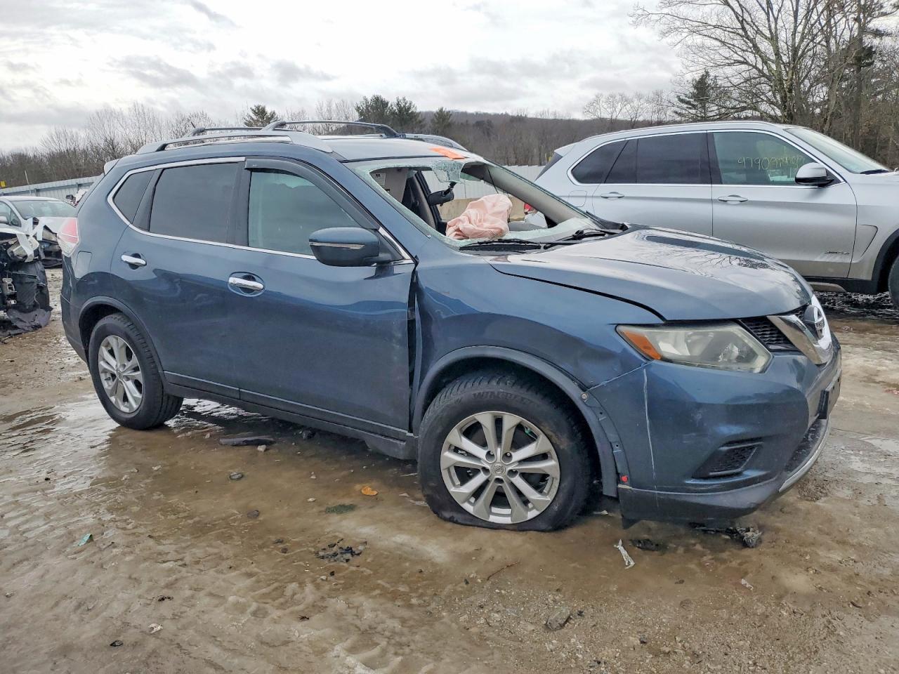 2014 NISSAN ROGUE S photo 4