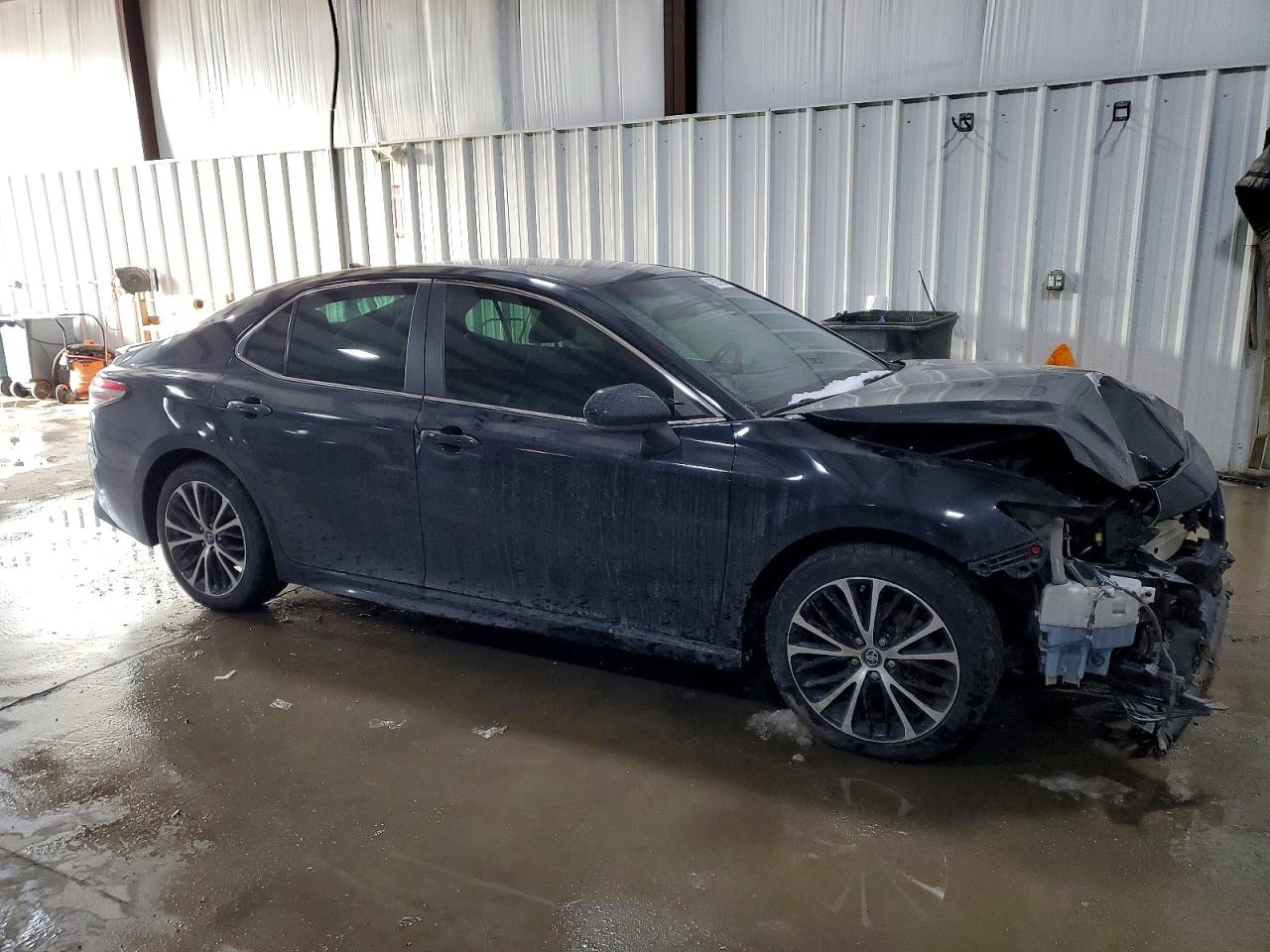 2019 TOYOTA CAMRY L photo 4